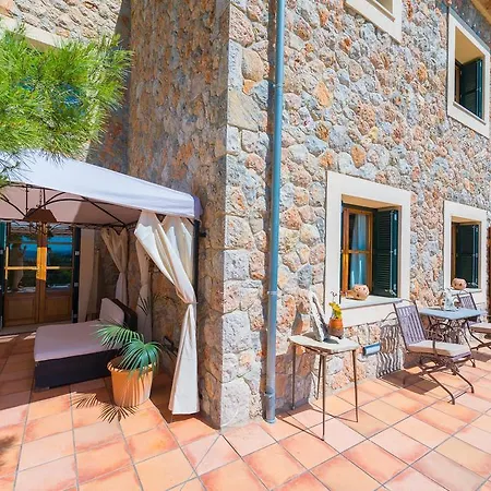 Es Pinar Villa *